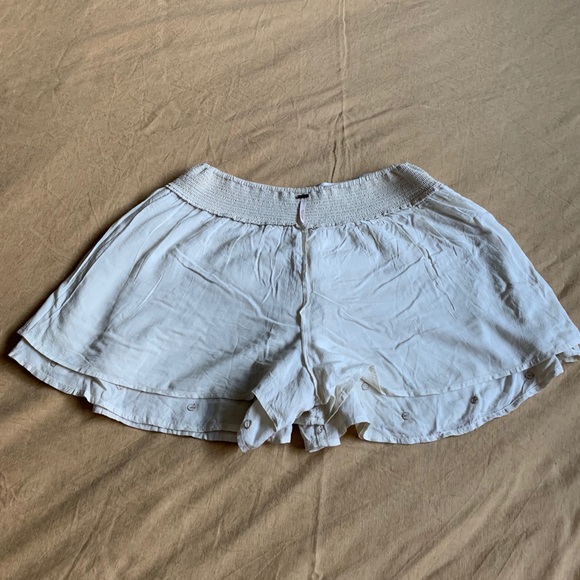 FREE PEOPLE shorts with gold sequins Sz XS - Picture 8 of 9